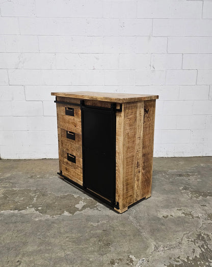 Meuble Commode Raven en bois de manguier porte coulissante en acier noir
